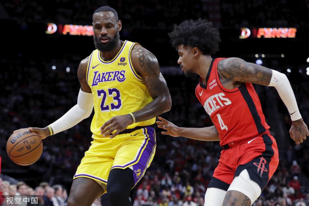 替补球员往 替补球员往