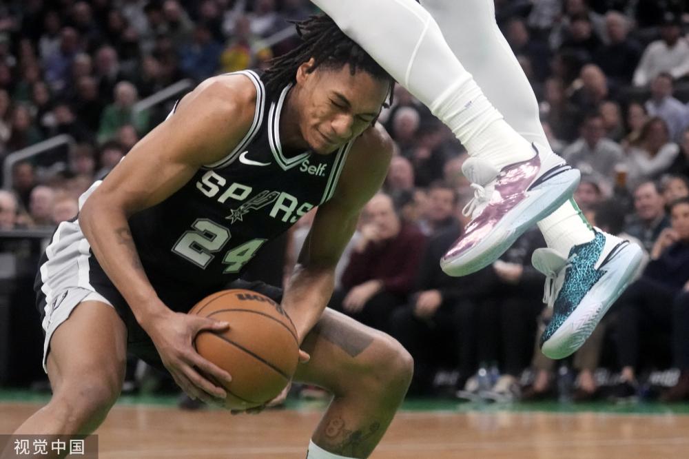 他将利用在 他将利用在