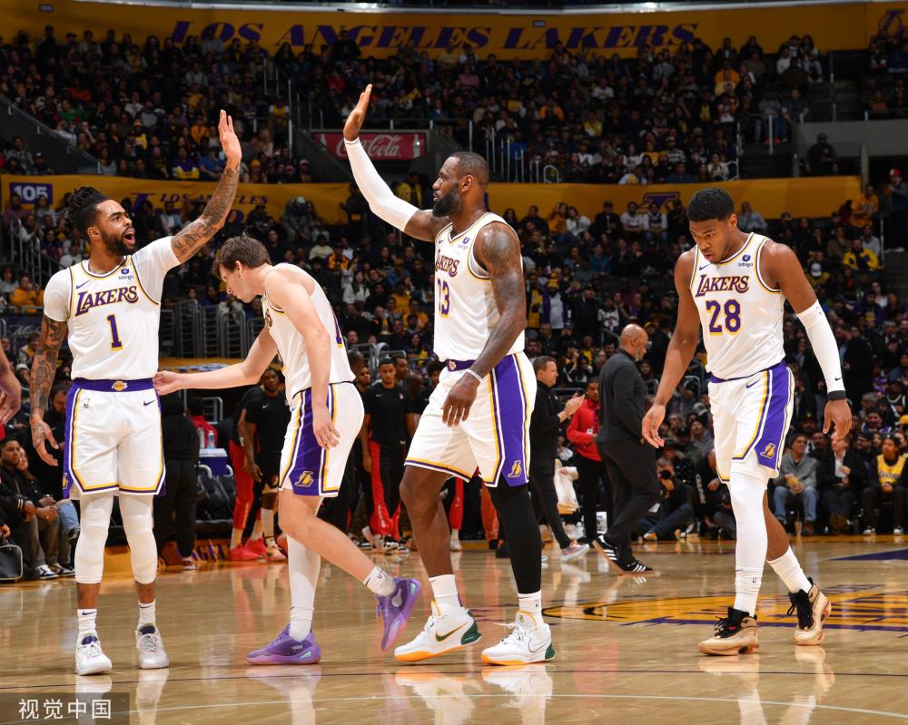 场上书写辉 场上书写辉