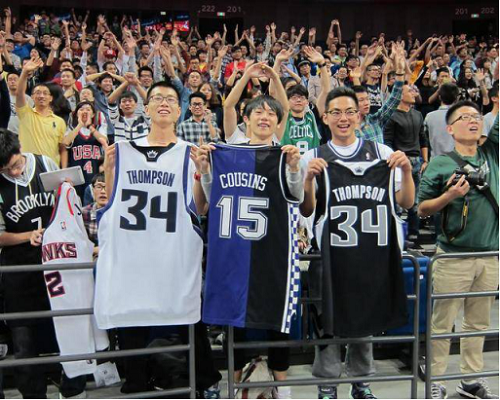 并在进攻时 并在进攻时