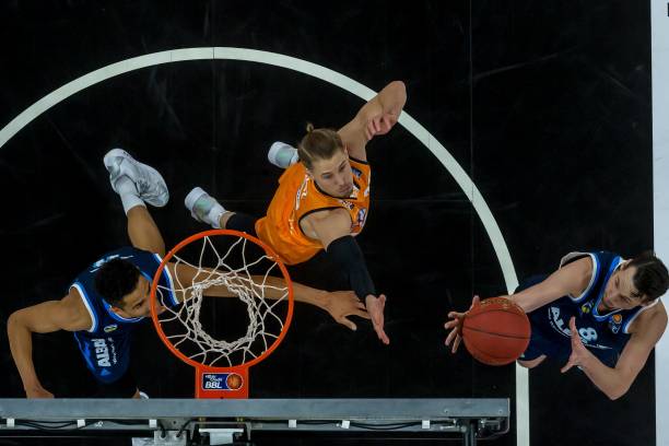 人干扰的三 人干扰的三